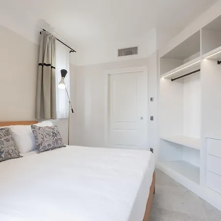 Be Mate Trastevere Iii Lägenhet *